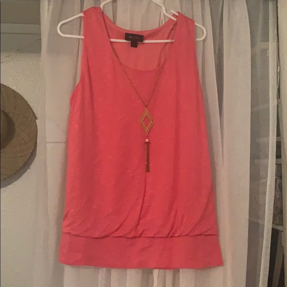 Woman’s AB Studio top